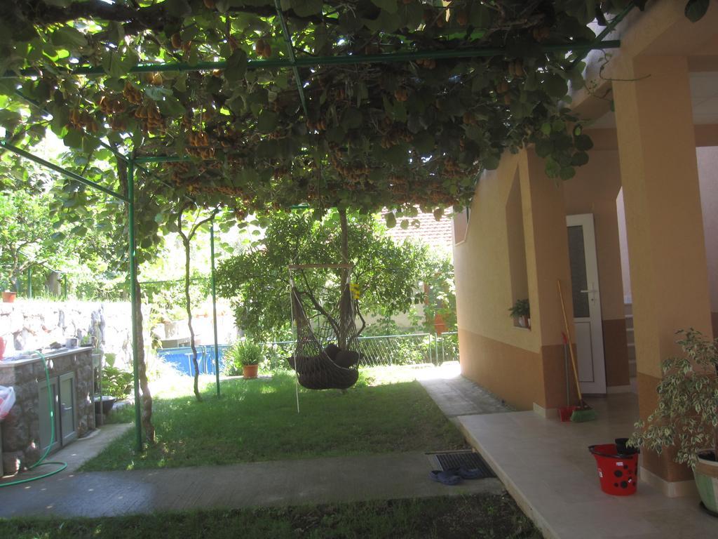 Apartments City Center Tivat Exteriör bild