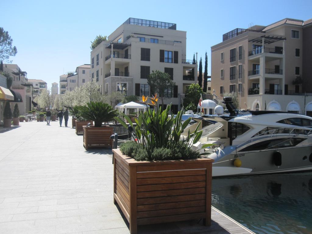 Apartments City Center Tivat Exteriör bild